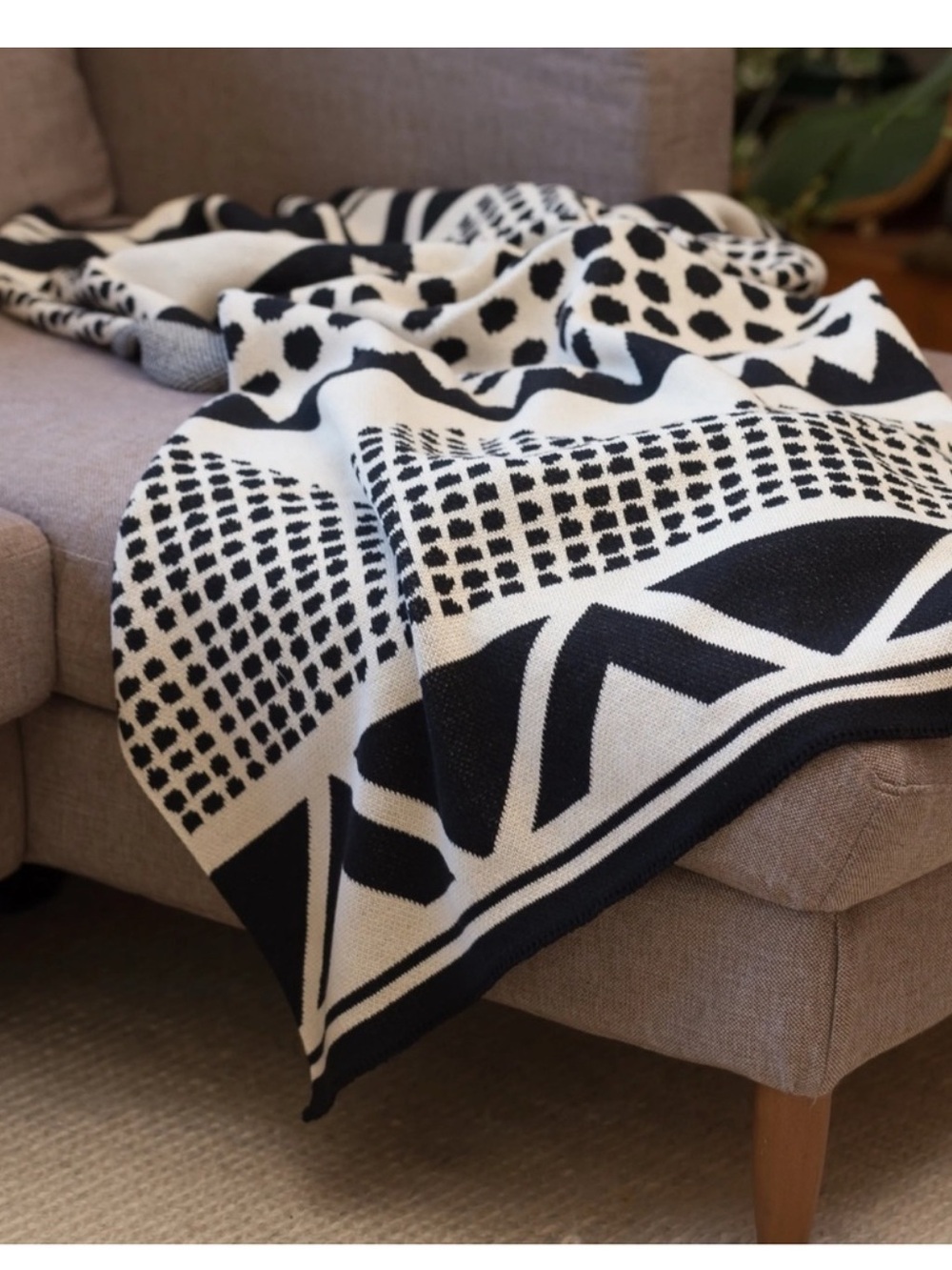 Seek & Swoon Adobe Eco Throw Black Tan Southwestern USA NWT Standard 50x60”